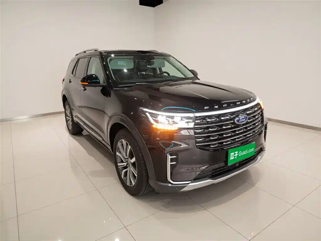 Explorer EcoBoost 285 4 WD Titanium 6-seat