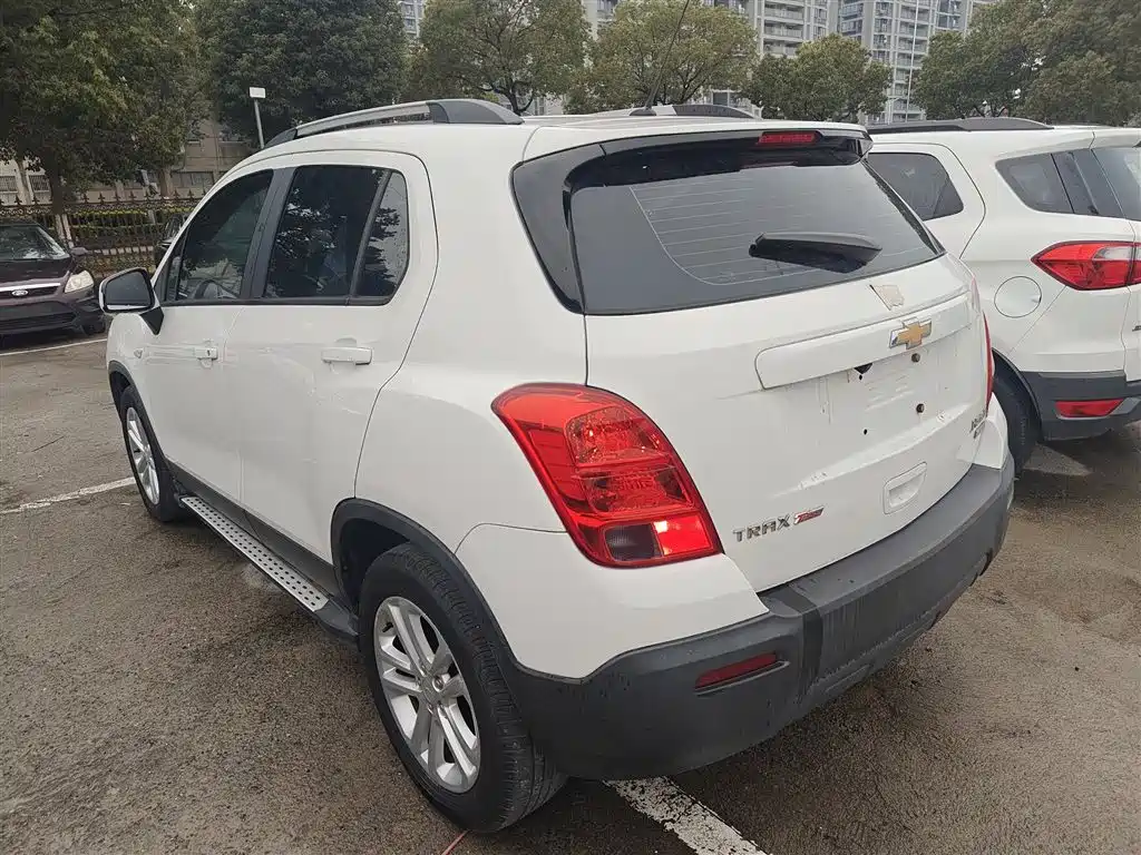 Tracker 1.4 T Auto 2 WD Comfort Sunroof