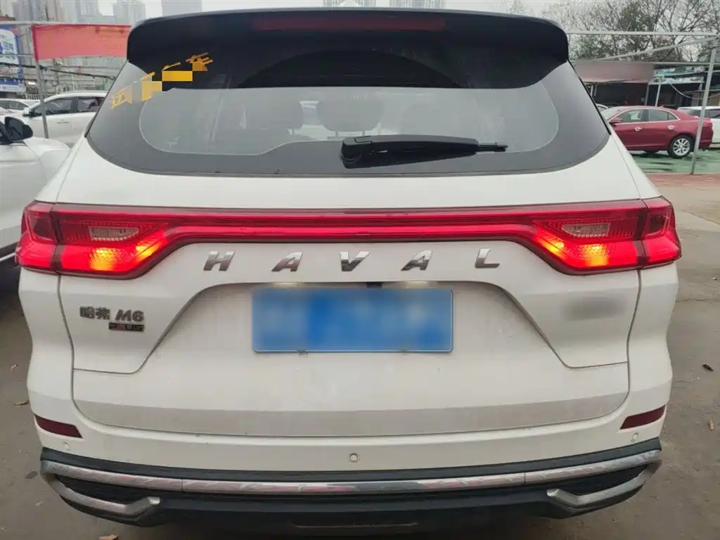 Haval M6 PLUS 1.5 T DCT Luxury Connected
