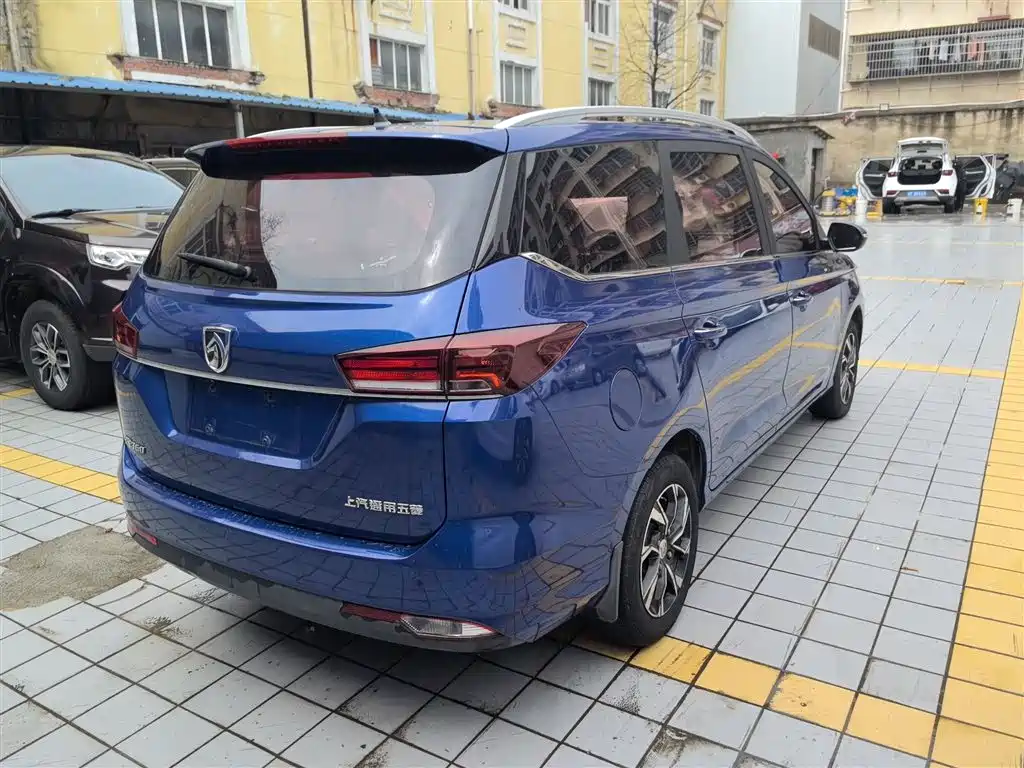 Baojun 360 1.5 L Auto Luxury CN-V