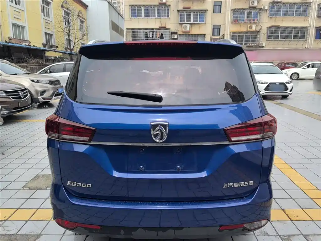 Baojun 360 1.5 L Auto Luxury CN-V