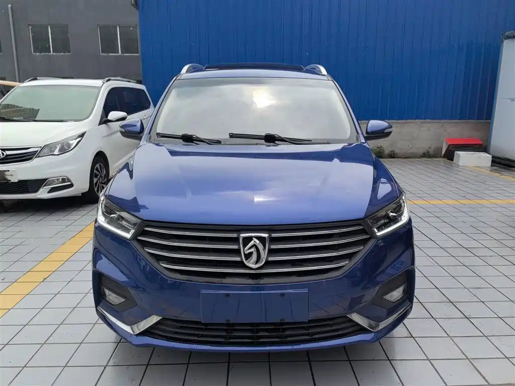 Baojun 360 1.5 L Auto Luxury CN-V