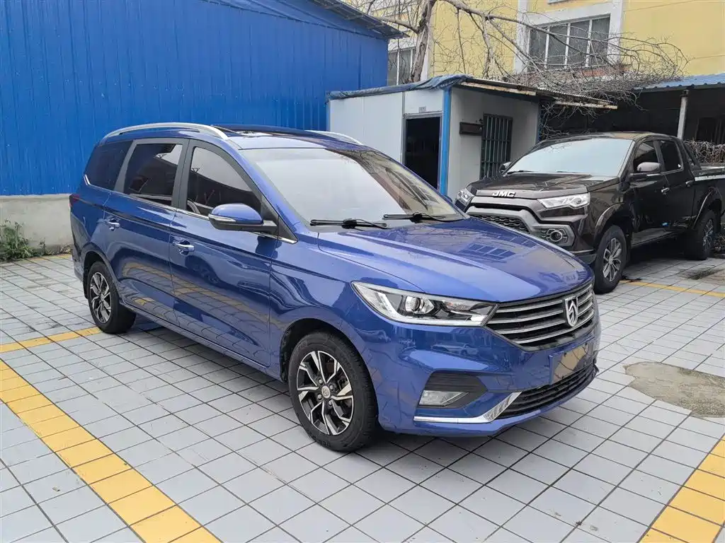 Baojun 360 1.5 L Auto Luxury CN-V