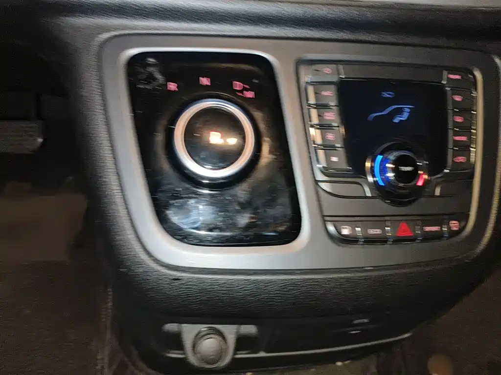 Maxus G20 Facelift ES 2.0 T Gasoline Auto Value