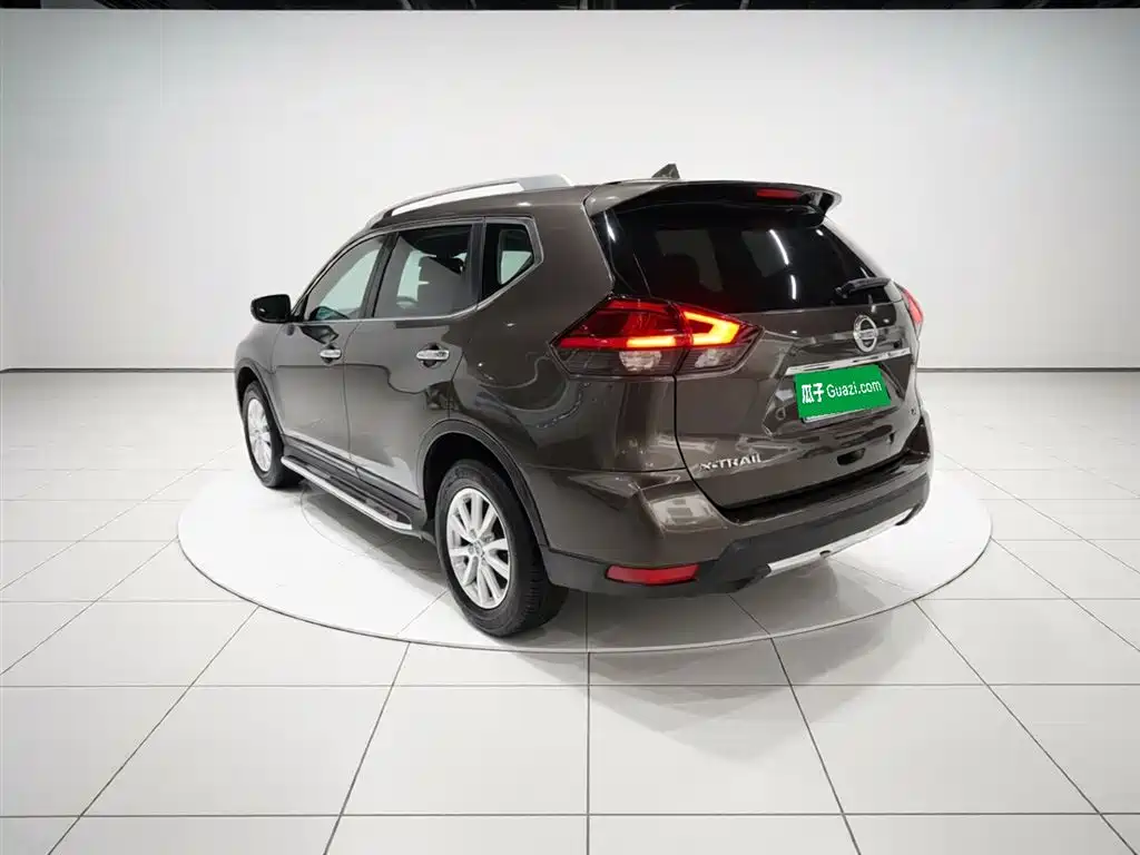 X-Trail 2.0 L CVT Connected Comfort 2 WD