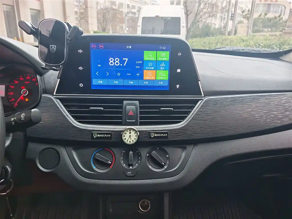 Baojun 310 1.2 L Manual Value