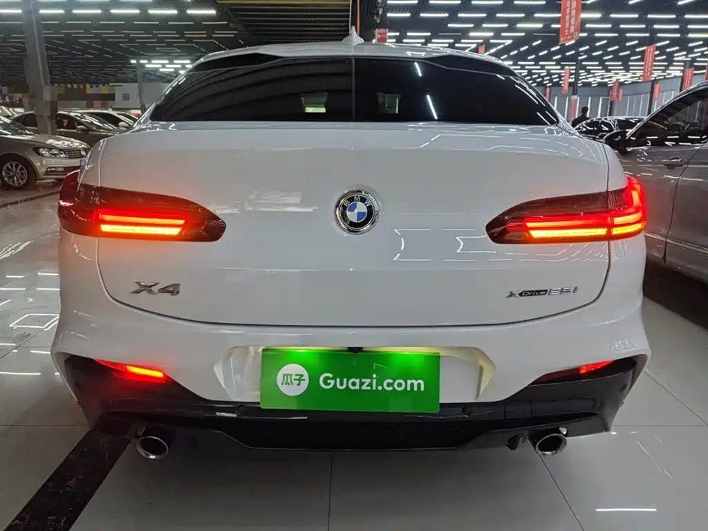 BMW X4 xDrive25 i M Sport Package