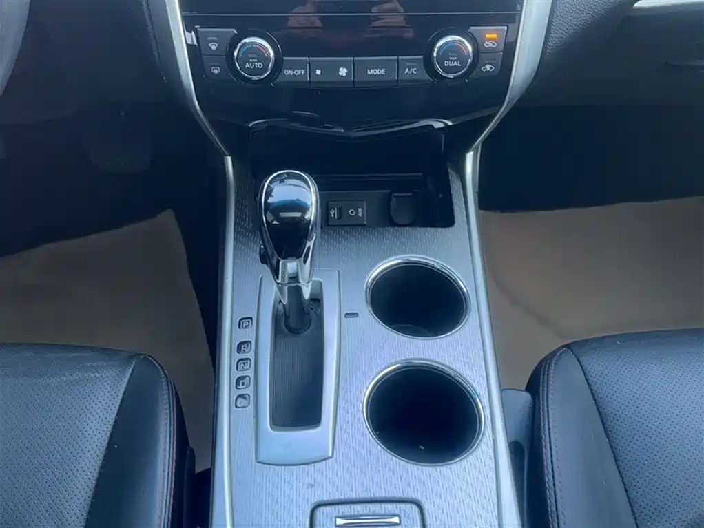 Teana Facelift 2.0 L XL Comfort