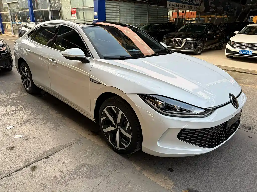 Lamando Lamando L 280 TSI DSG Spicy Cool