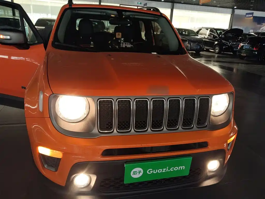 Renegade 自由侠 2019款 220 T 自动精英版