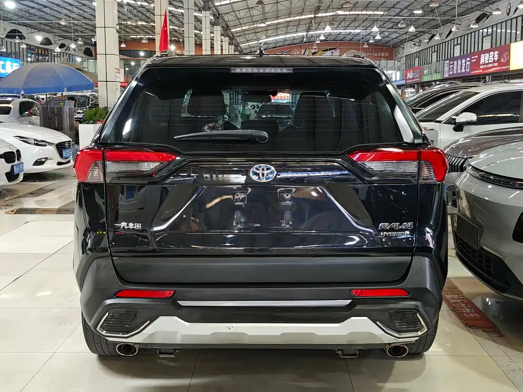 RAV4 Dual Engine 2.5 L E-CVT 2 WD Elite