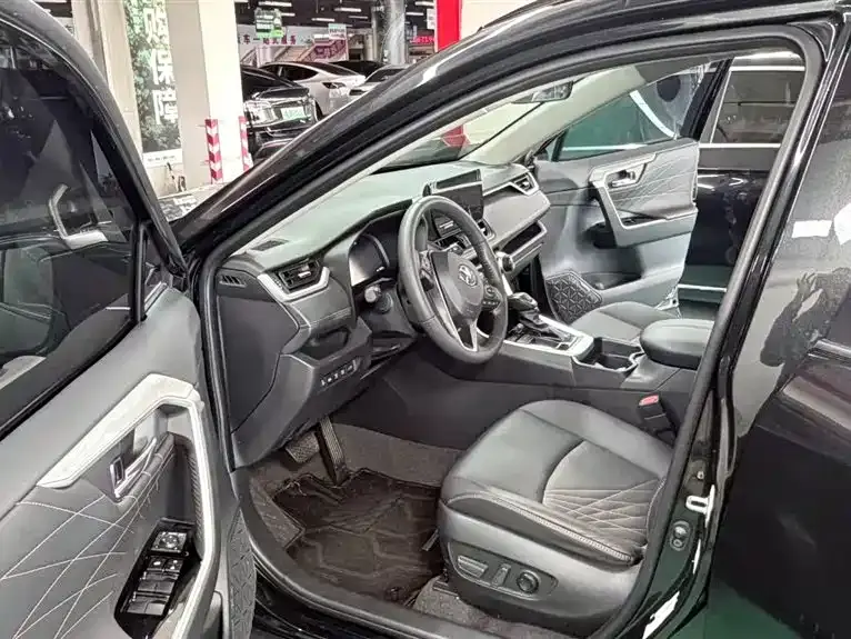 Toyota RAV4 2.0 L CVT 2 WD Style Plus