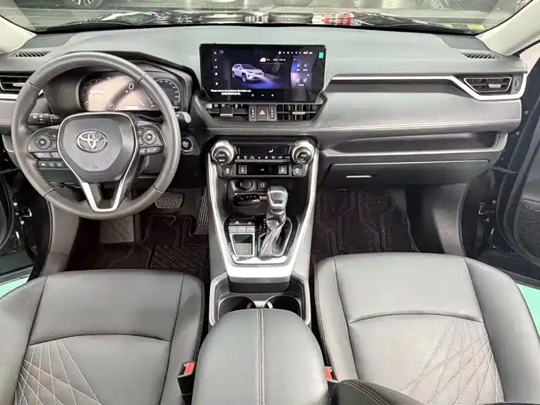 RAV4 2.0 L CVT 2 WD Style Plus