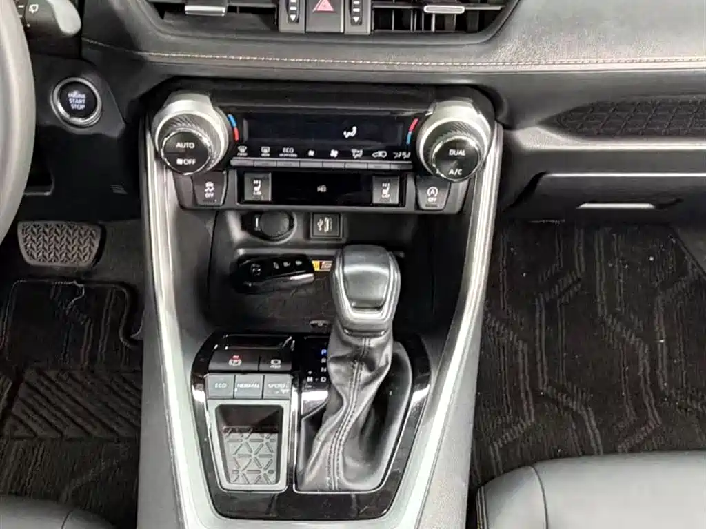 RAV4 2.0 L CVT 2 WD Style Plus