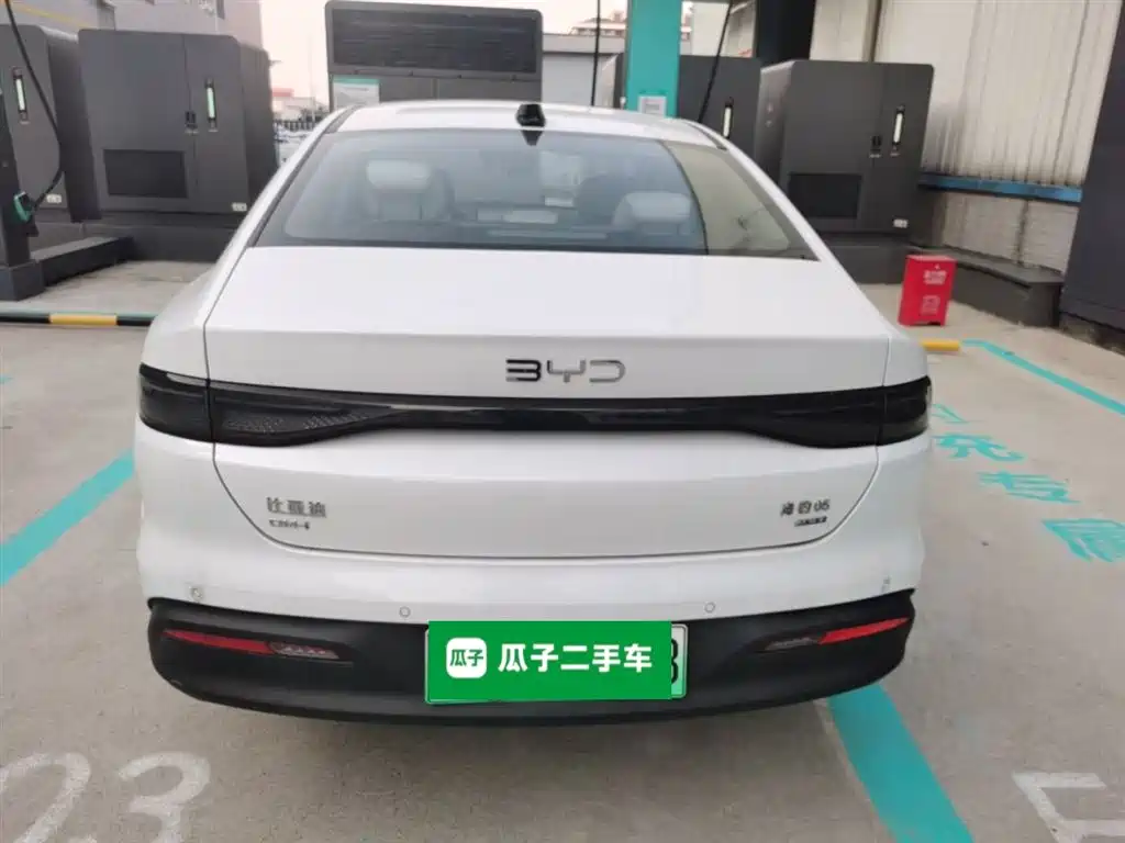Seal 05 DM-i DM-i Smart Drive 120 KM Flagship