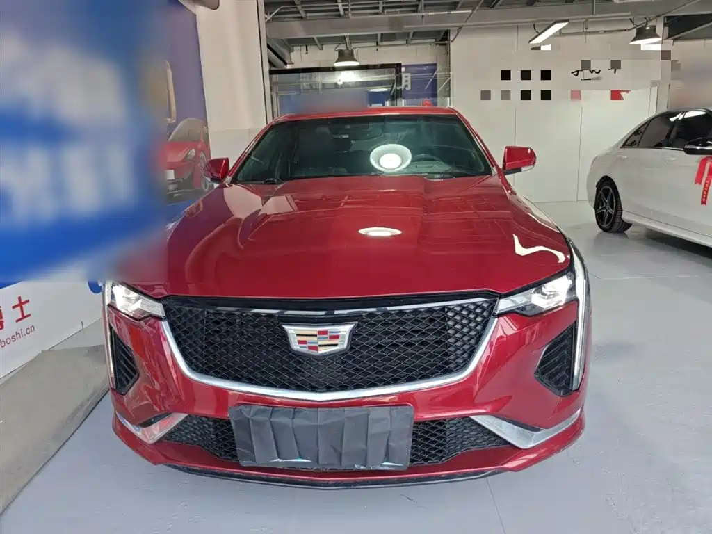Cadillac CT4 28 T Fashion