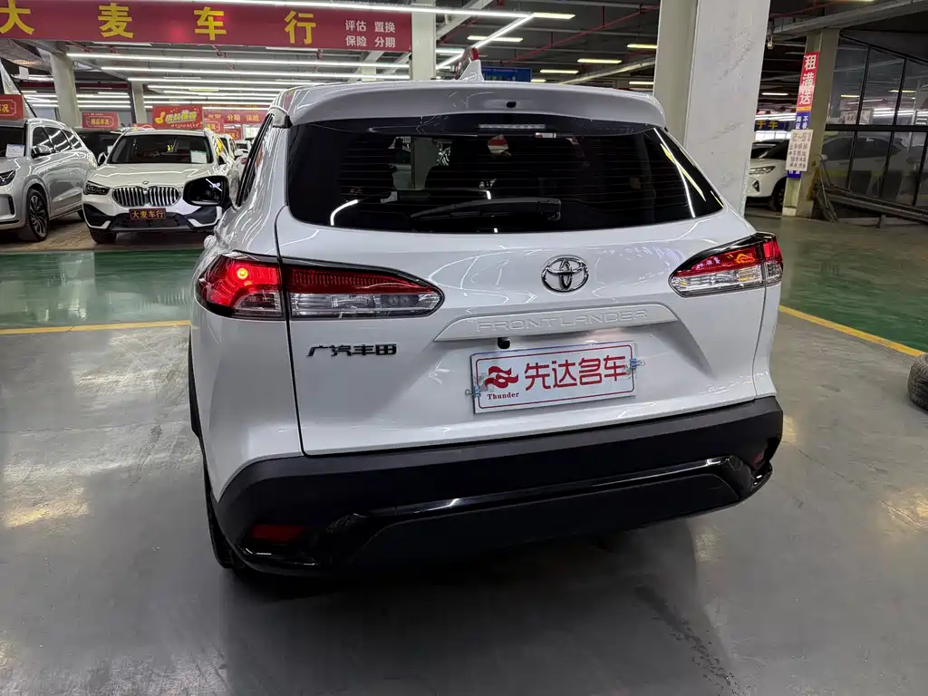 Frontlander 2.0 L CVT Leading