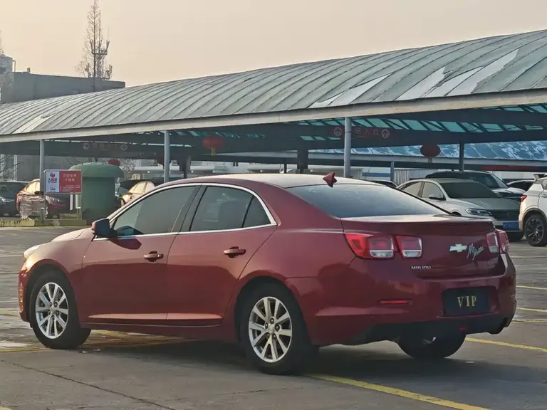 Chevrolet Malibu 2.0 L Auto Luxury