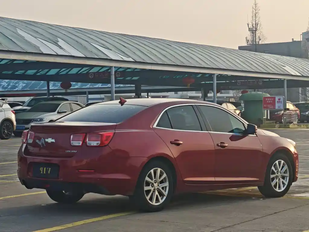 Malibu 2.0 L Auto Luxury
