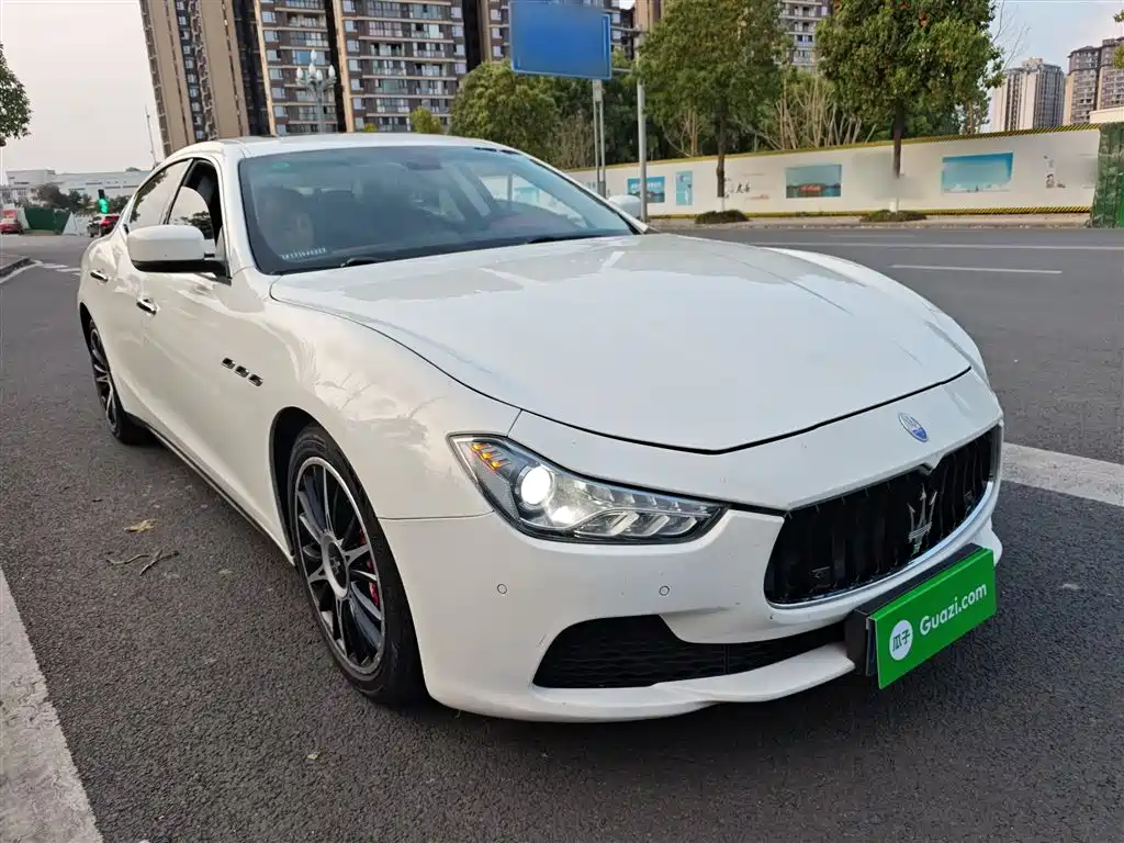 Ghibli 3.0 T Standard