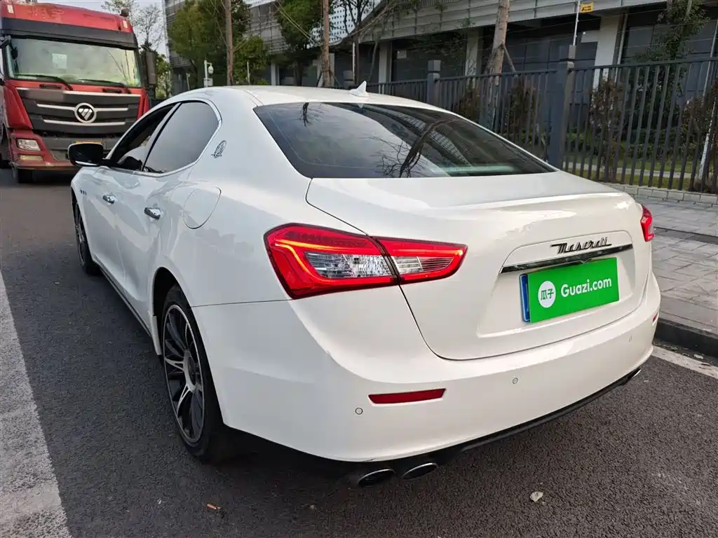 Ghibli 3.0 T Standard