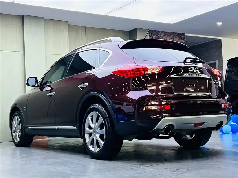 Infiniti QX50 2.5 L Comfort
