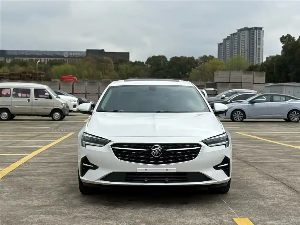 Regal 552 T Luxury