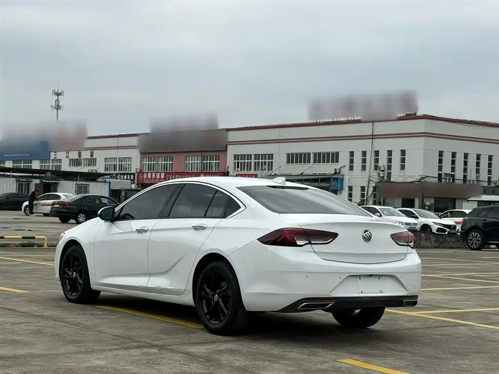 Regal 552 T Luxury