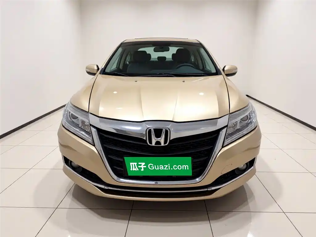Crider 1.8 L CVT Luxury