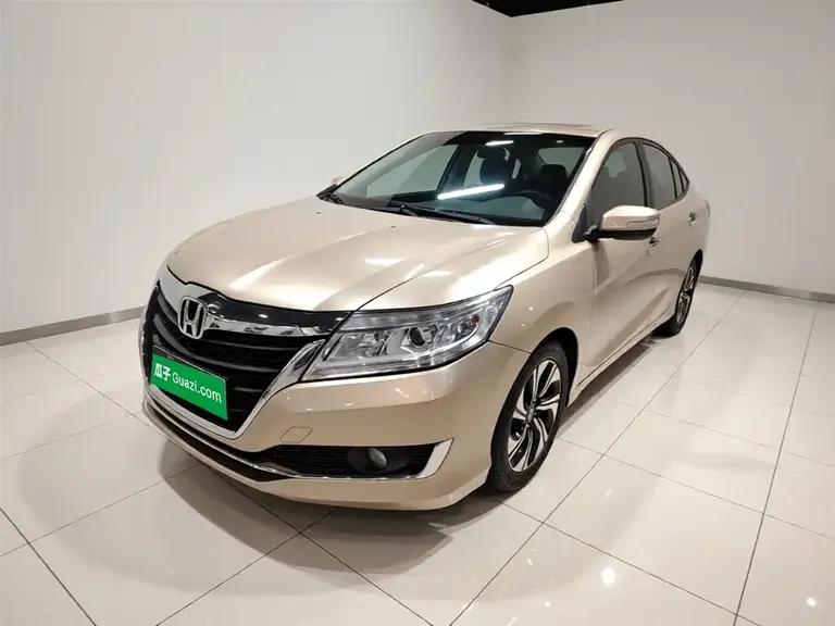 Honda Crider 1.8 L CVT Luxury