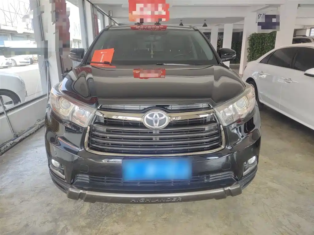 Highlander 2.0 T 4 WD Dazzle Black Limited