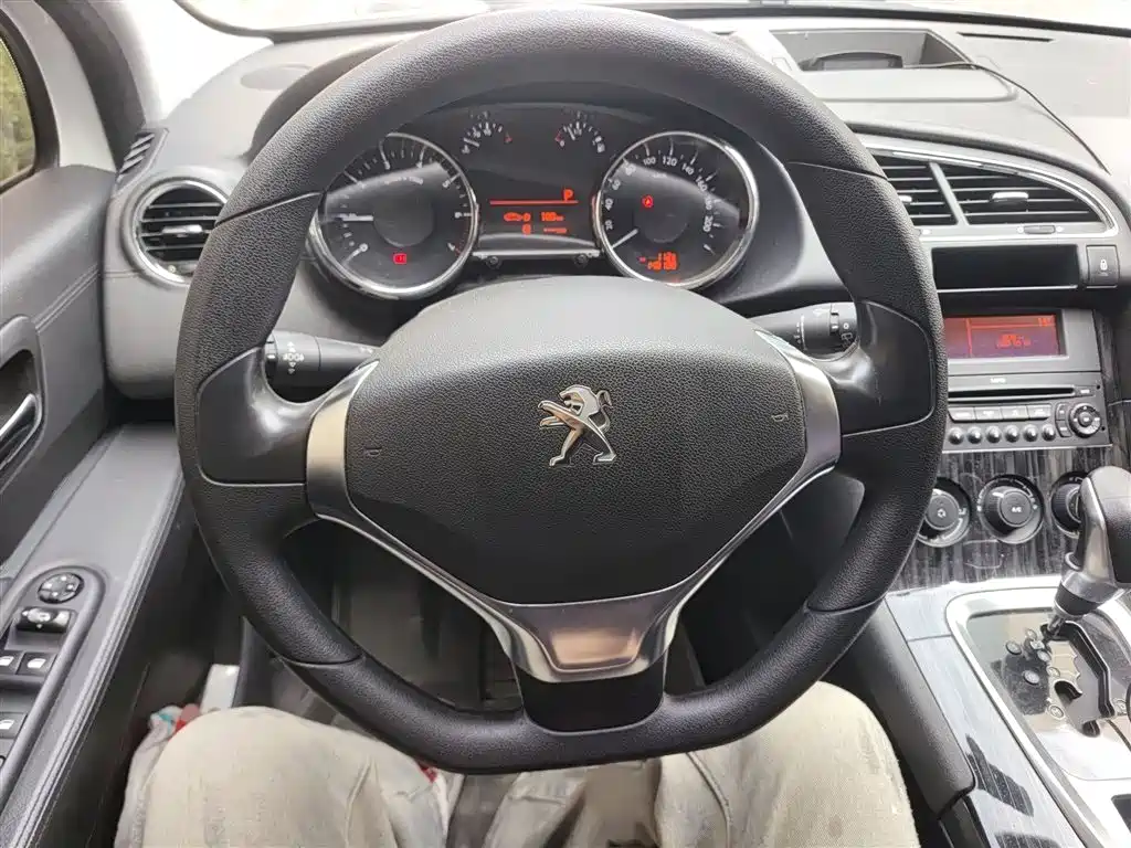 Peugeot 3008 2.0 L Auto Classic
