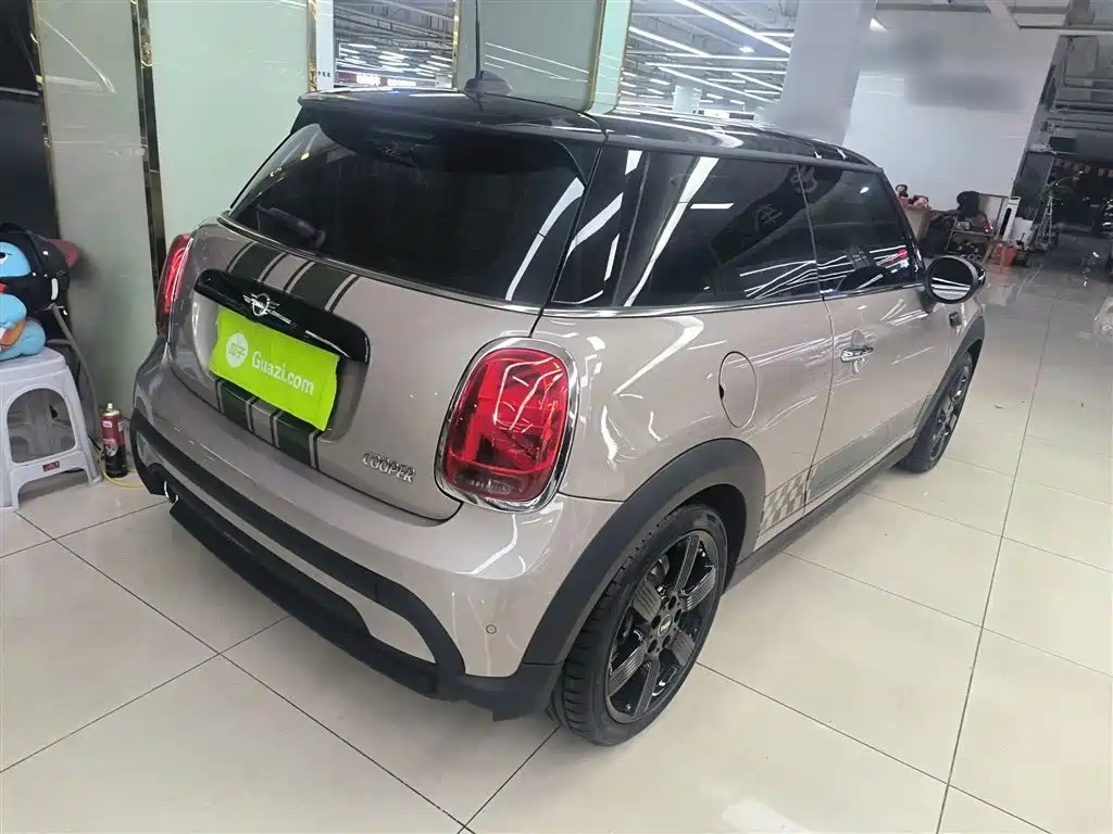 MINI Facelift 1.5 T COOPER Artist