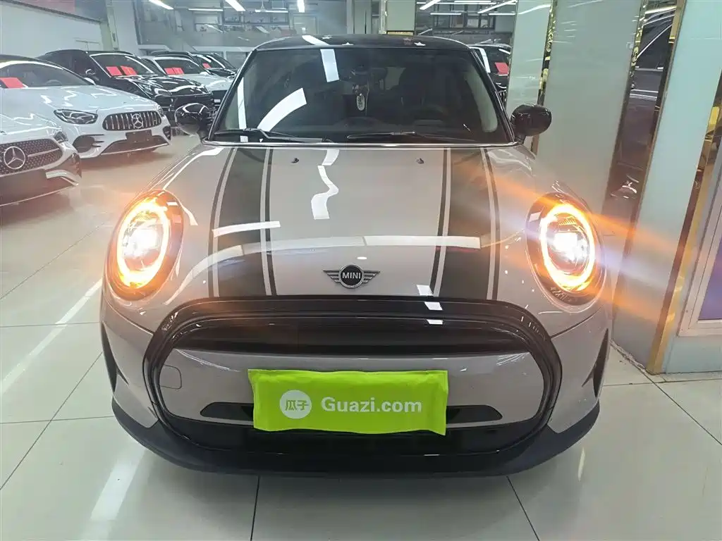 MINI Facelift 1.5 T COOPER Artist