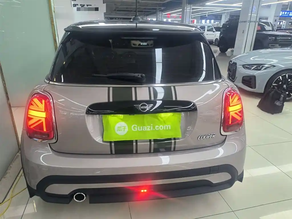 MINI Facelift 1.5 T COOPER Artist