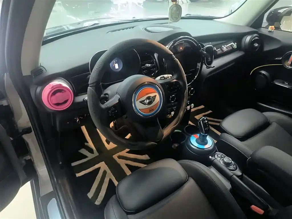 MINI Facelift 1.5 T COOPER Artist