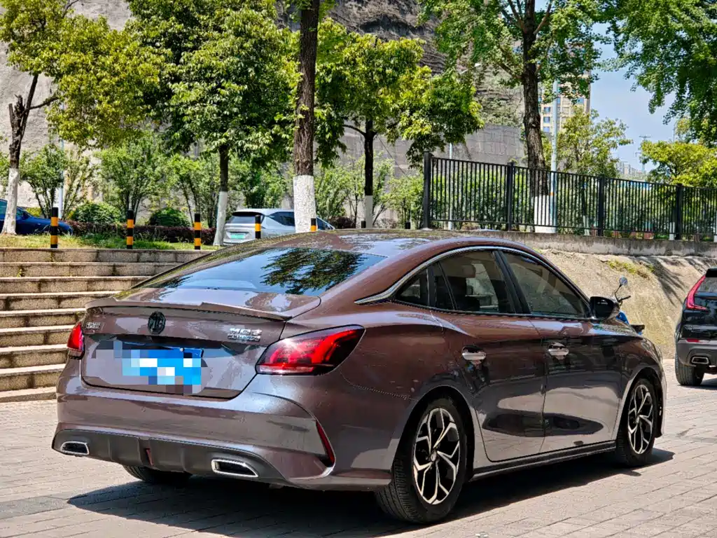 MG5 180 DVVT CVT Youth Style
