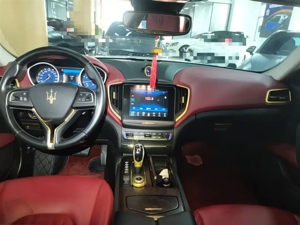 Ghibli 3.0 T Standard