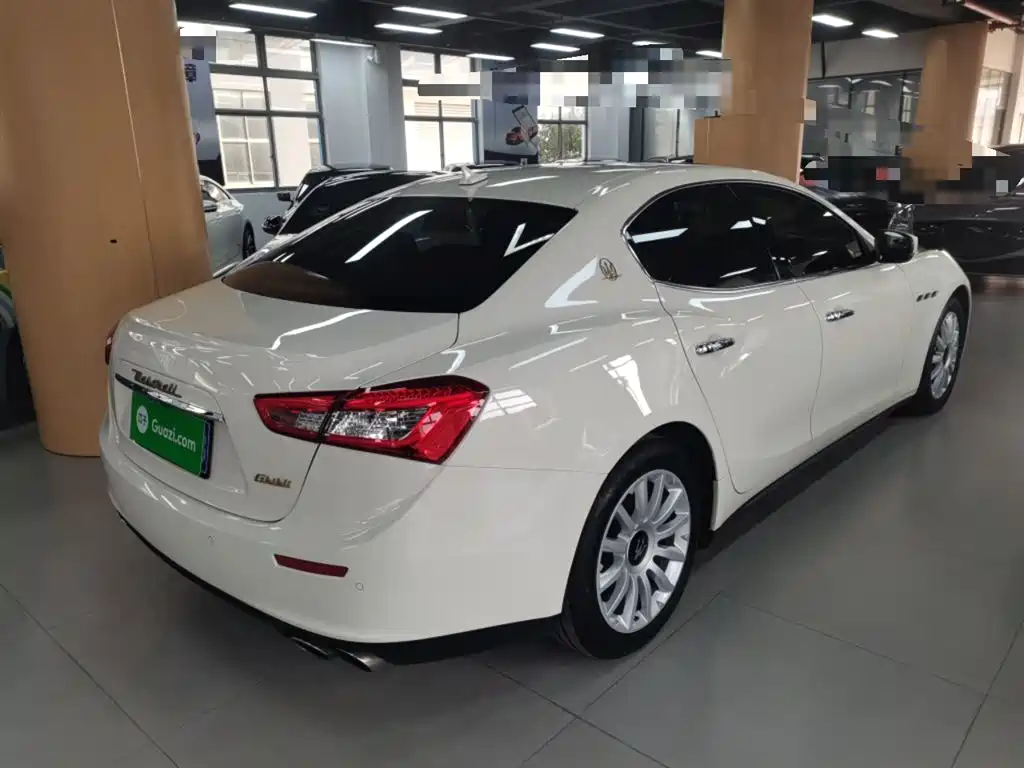 Ghibli 3.0 T Standard