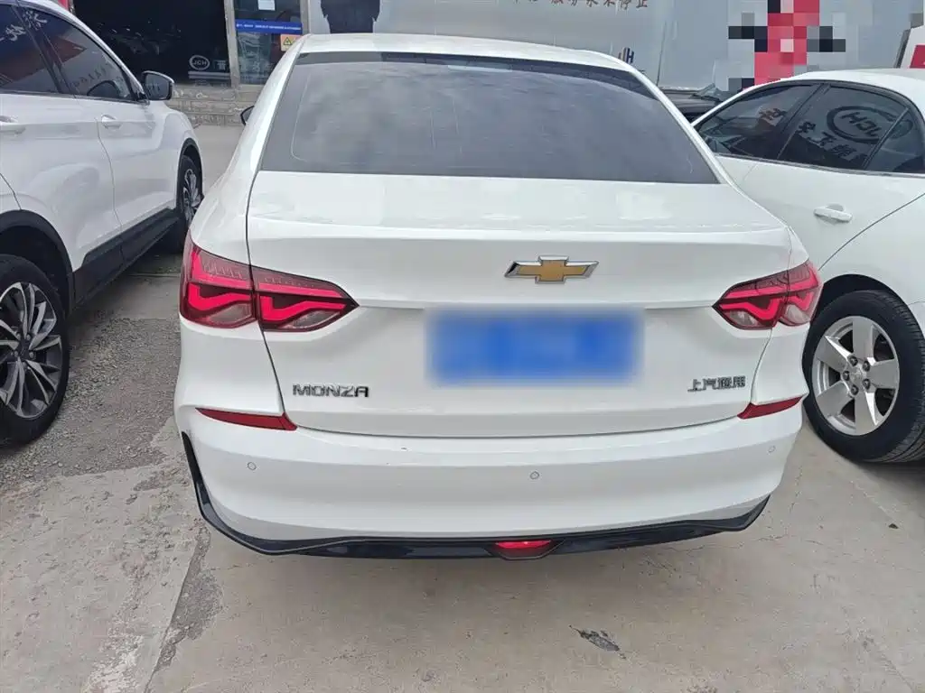 Monza 1.5 L DCT Joy
