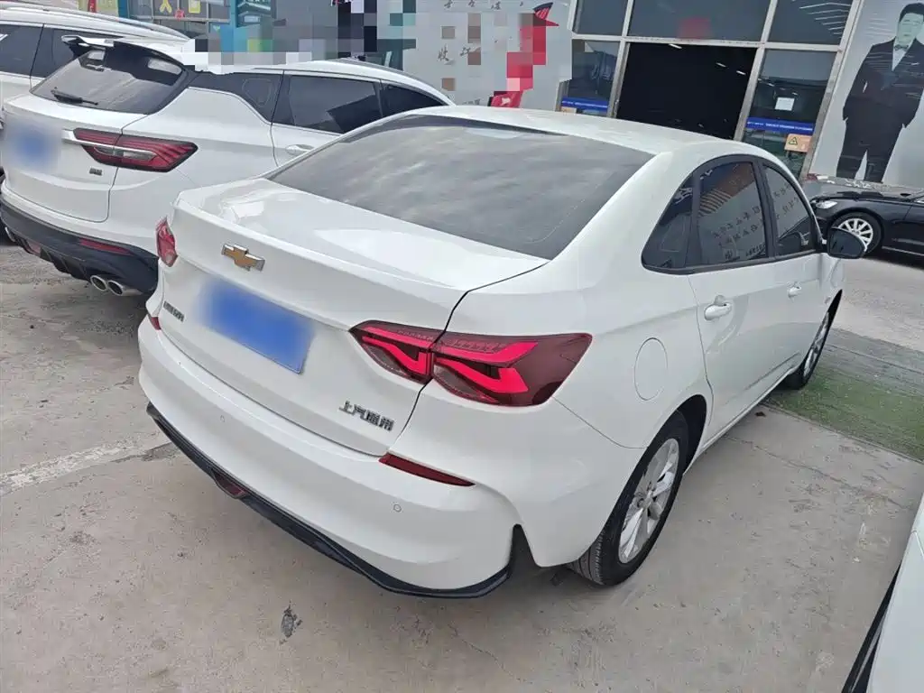 Monza 1.5 L DCT Joy