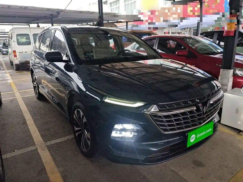 Wuling Victory 1.5 T CVT Flagship