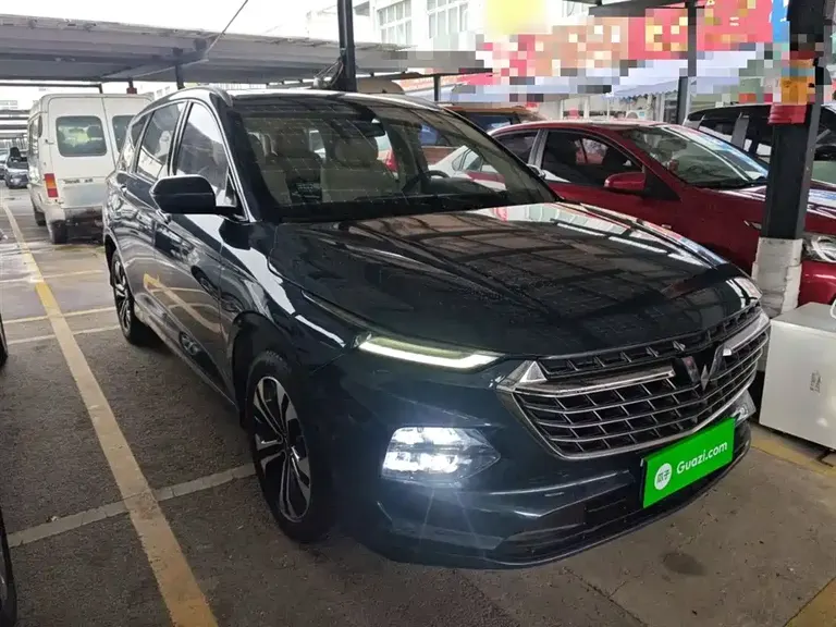 Wuling Victory 1.5 T CVT Flagship