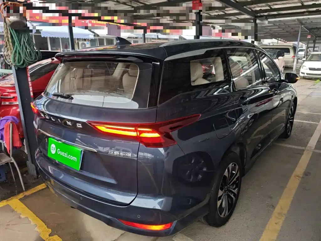 Wuling Victory 1.5 T CVT Flagship