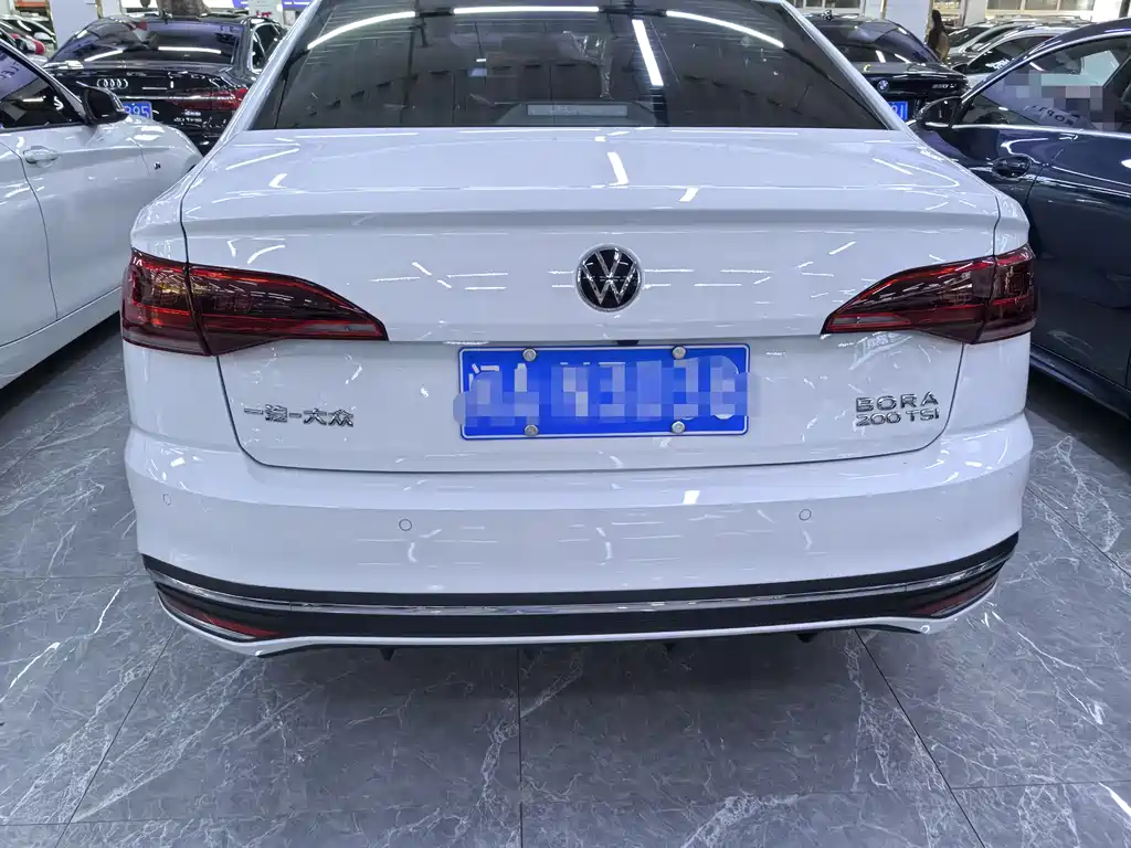 Bora 200 TSI DSG Joy Travel