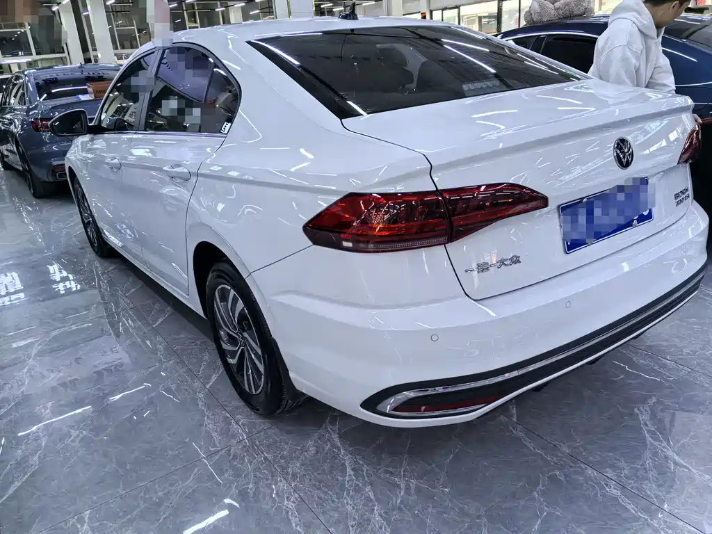 Bora 200 TSI DSG Joy Travel