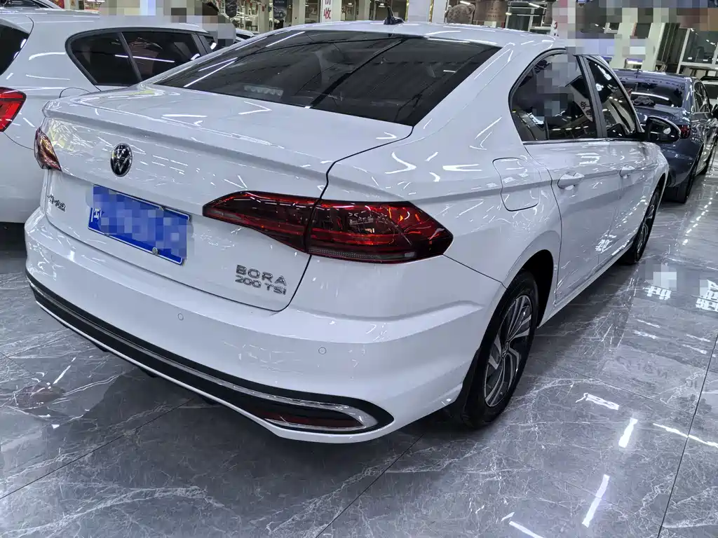 Bora 200 TSI DSG Joy Travel