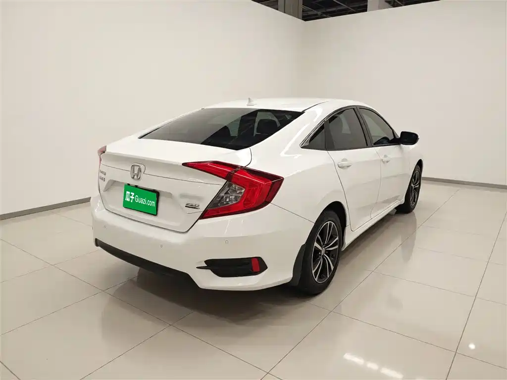 Civic 220 TURBO CVT Power Motion CN-V