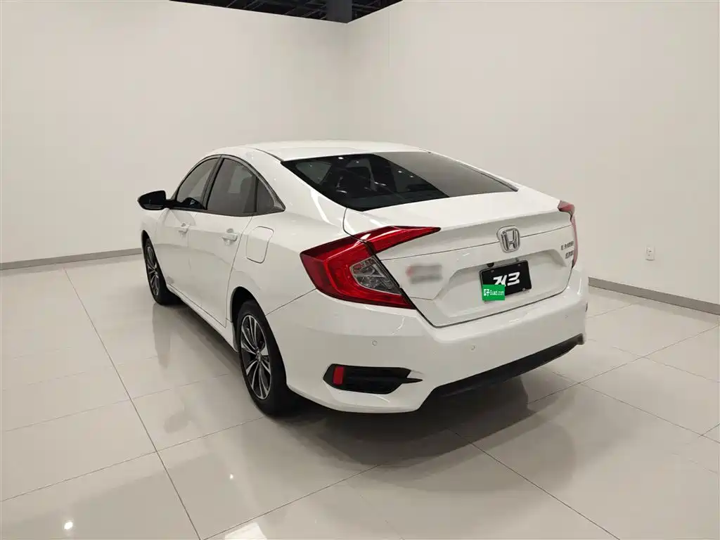 Civic 220 TURBO CVT Power Motion CN-V