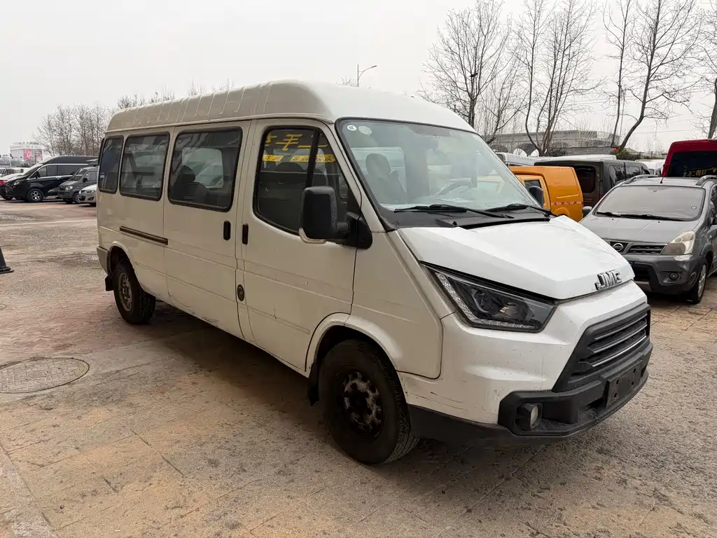 Transit Custom 2.8 T Commercial LWB Mid Roof 6-seat Rear Single Tire CN-VI JX493